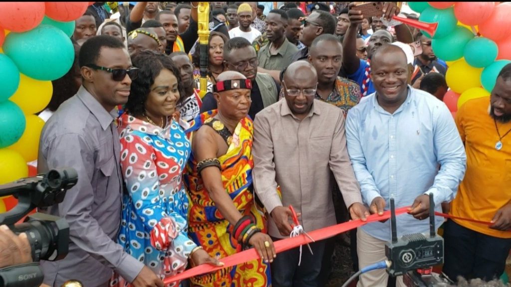 Vice President commissions first phase of Appiatse reconstruction project. Vice President Mahamudu Bawumia has commissioned and handed over the first phase of the redeveloped  Appiatse Community in the Prestea Huni-Valley Municipality of the Western Region.  