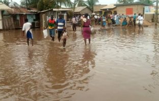 River waves flood three communities in Ada. Over 300 residents of Azizanya, Kewunor, and Ayigboe, communities in Ada East, have been left homeless due to flooding in the communities following some waves emanating from the Volta River. 