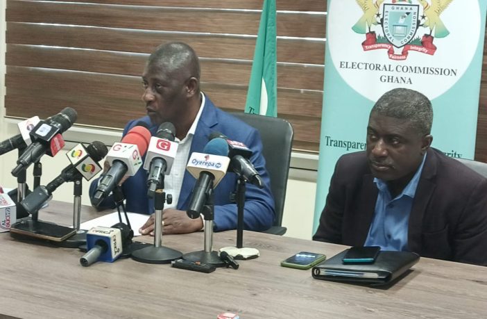 Extending Voters registration exercise not feasible – EC. The Electoral Commission (EC) says it is "not feasible" to extend the deadline for the ongoing voters registration exercise.