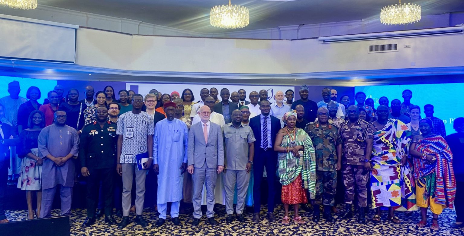 Build trust between security agencies and citizens to combat violent extremism