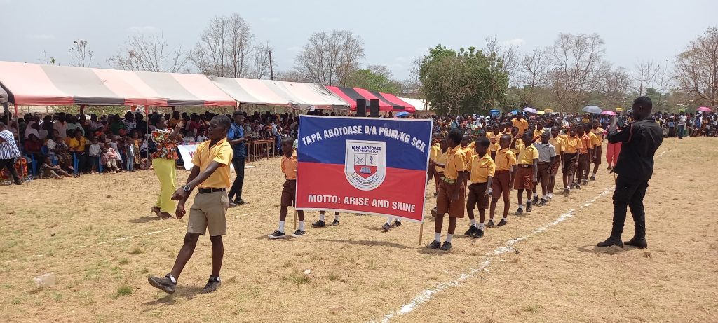 Pupils, teachers mark Ghana's 67th Independence Day at Tapa-Abotoase