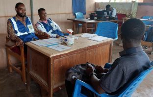 Prospective voters stranded as activation code delays limited registration exercise in Sunyani. The first day of the Electoral Commission’s (EC) limited voter registration in the Sunyani East Constituency was delayed because of the absence of activation codes to access the registration process.