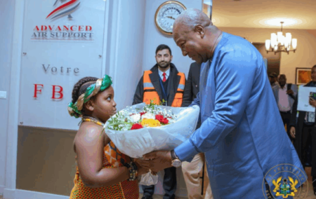 MAHAMA PARIS 594x375 1