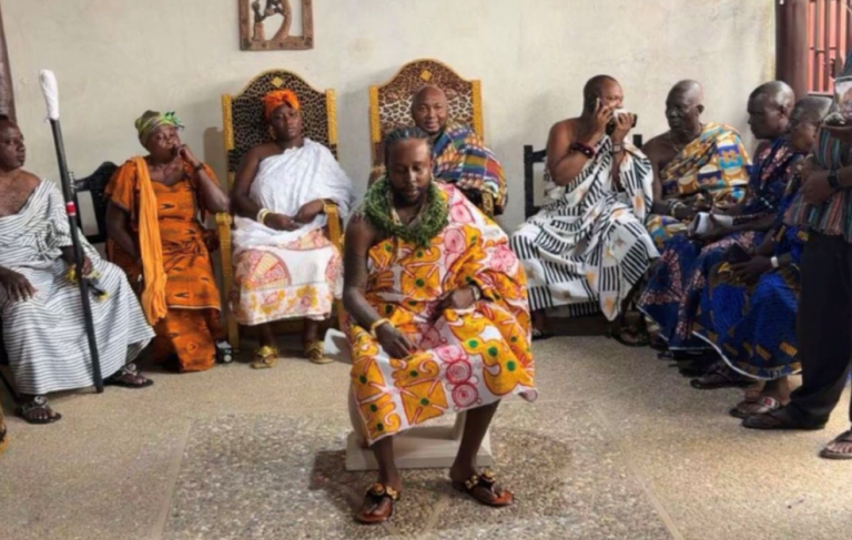Popcaan enstooled chief Ghana