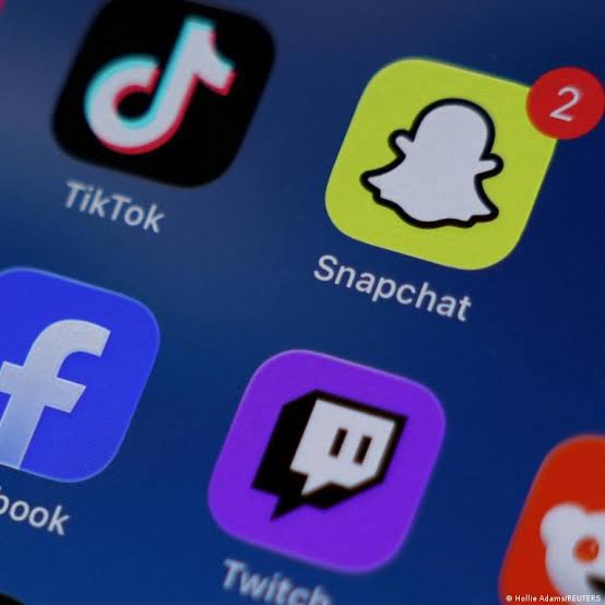 UAE Sets Minimum Social Media Age at 15 in Landmark Child Safety Move images 2026 06 19T163548.002