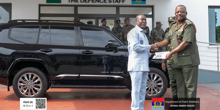 Mahama Presents Replacement Vehicles to Retired Military Chiefs After Withdrawal of Armoured Cars