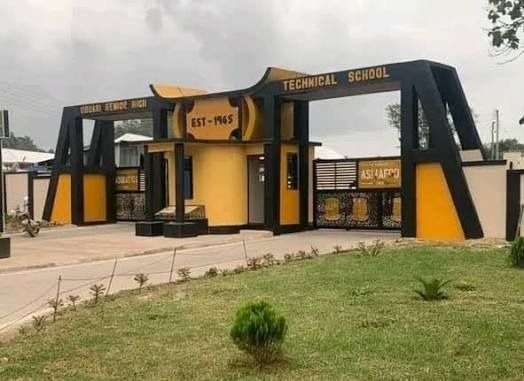 Obuasi SHTS Headmaster Seriously Injured in Student Assault